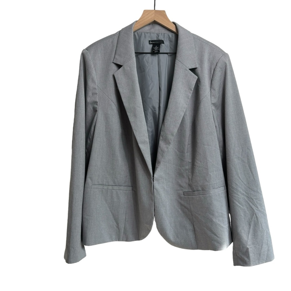 Lane Bryant Gray Pinstripe Blazer‎ size 28